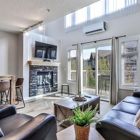 Charming 1 Bdrm Plus Loft With Views Managed By Little Sister Getaways Канмор Экстерьер фото