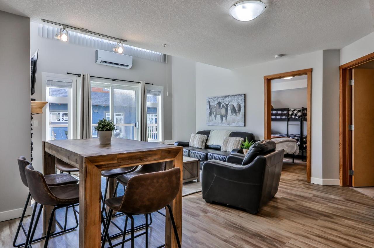 Charming 1 Bdrm Plus Loft With Views Managed By Little Sister Getaways Канмор Экстерьер фото